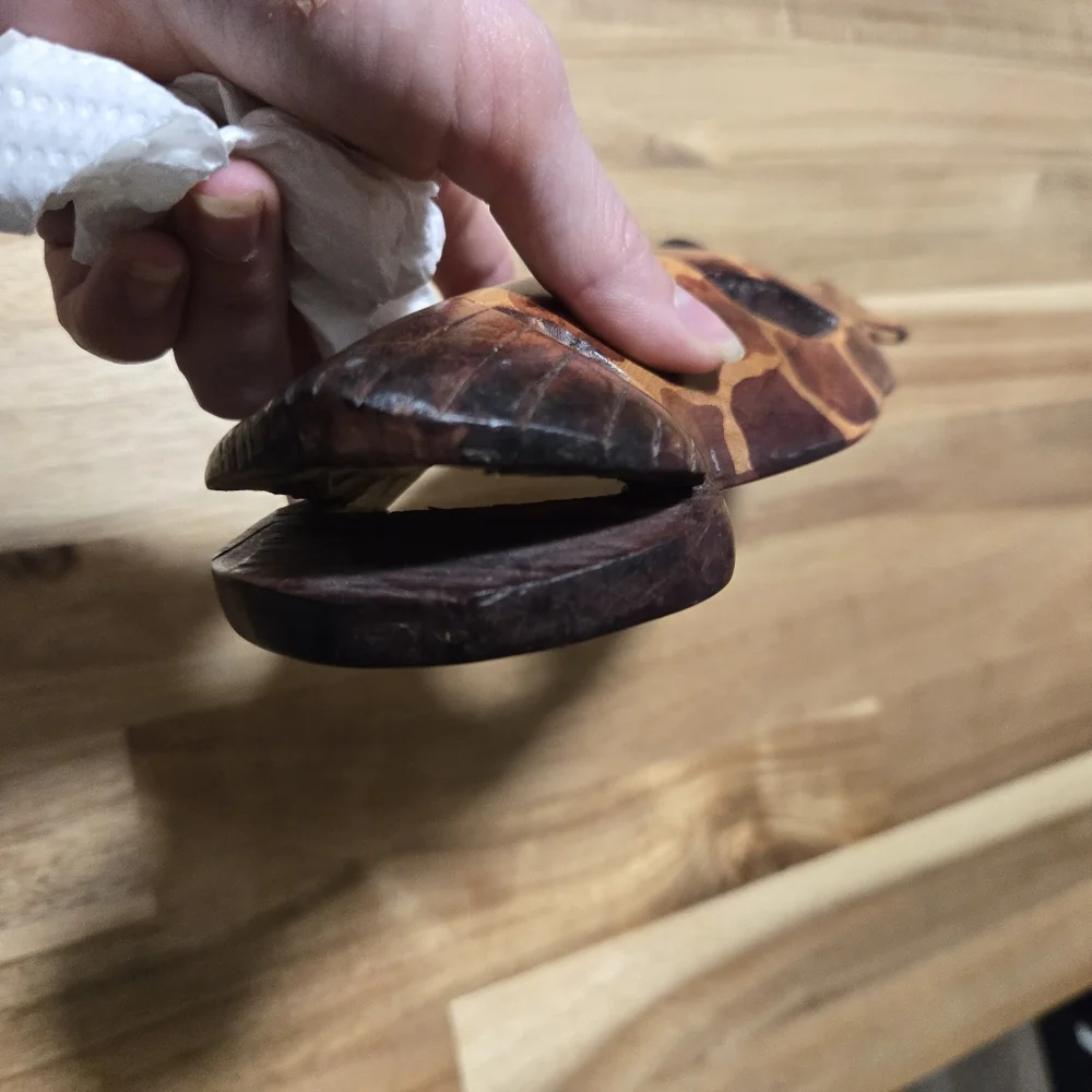 Unbranded vintage hand